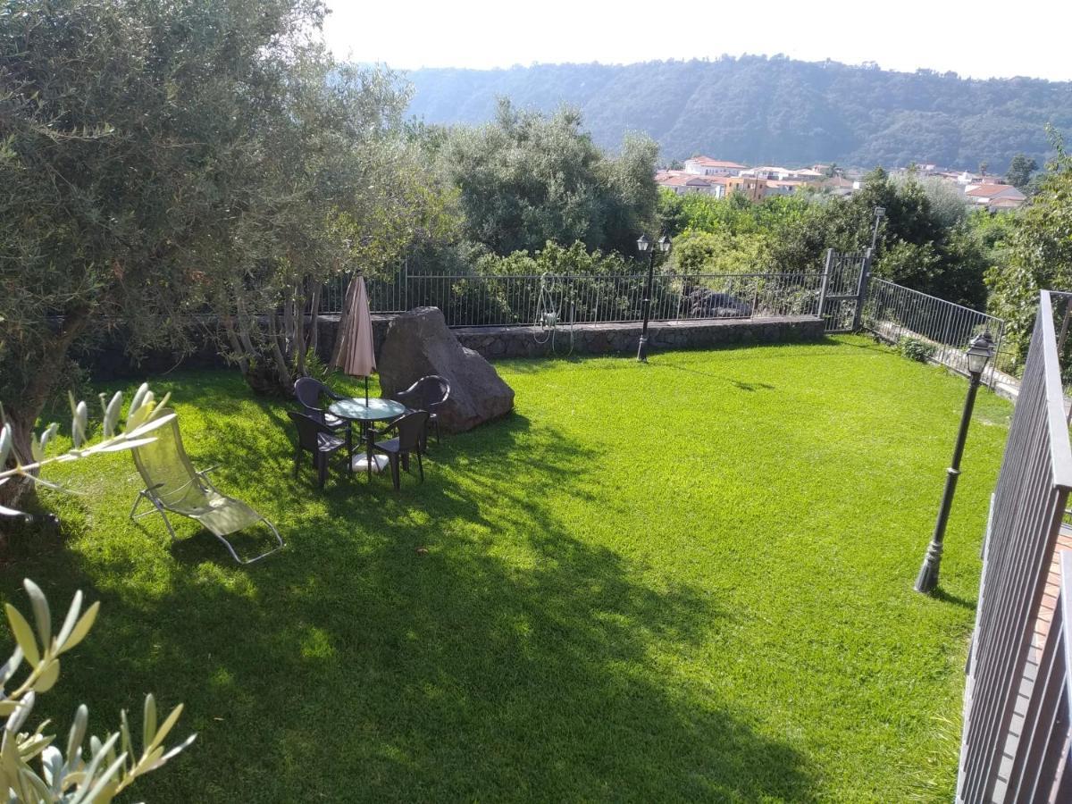 Case Vacanze Residence Trinacria Ачиреале Экстерьер фото