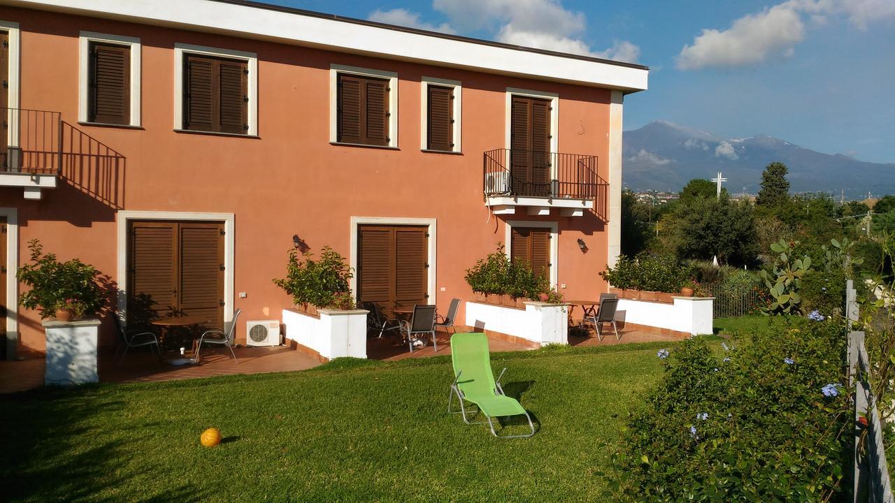 Case Vacanze Residence Trinacria Ачиреале Экстерьер фото